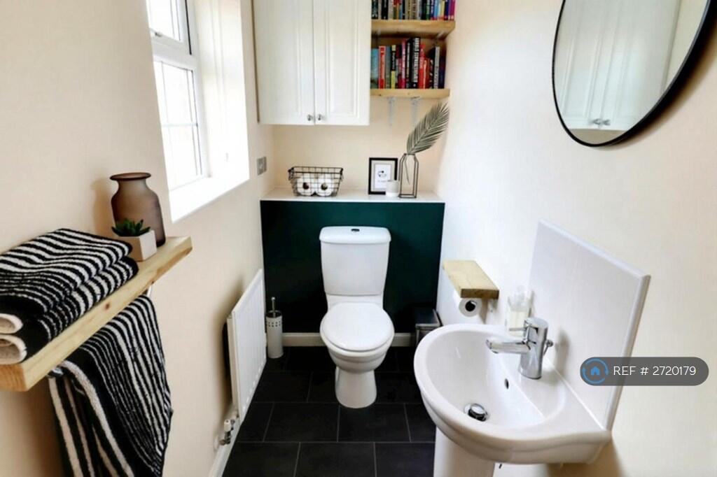 Ground Floor Wc
