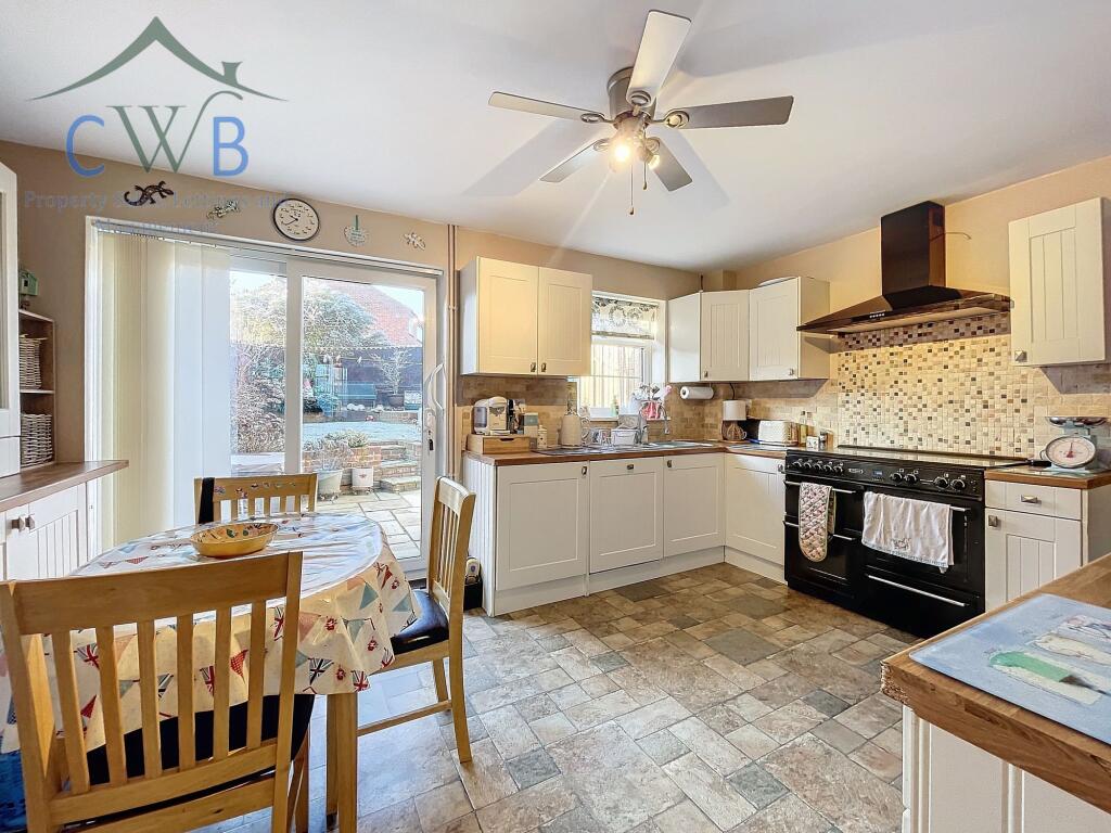 Kitchen/Breakfast room