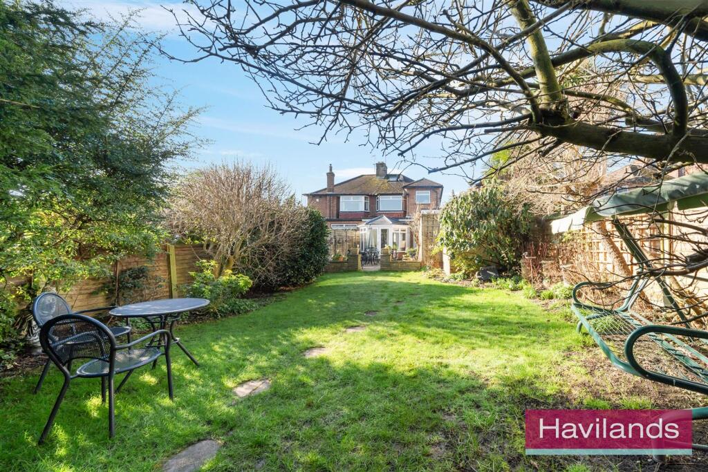 Fountains Crescent-20.jpg