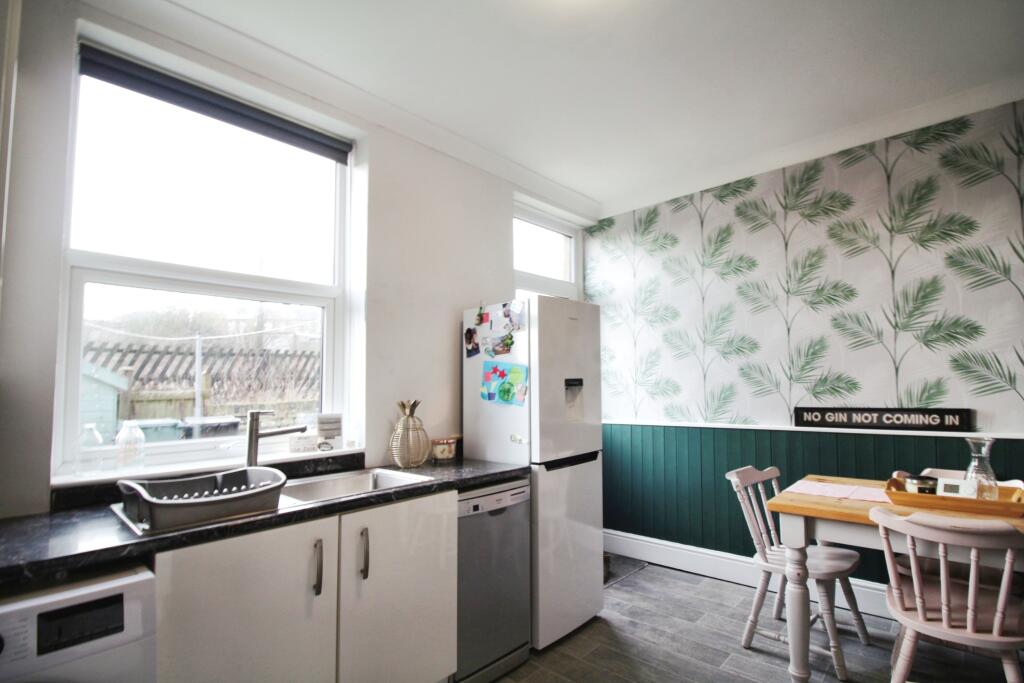 Kitchen Queen St.JPG