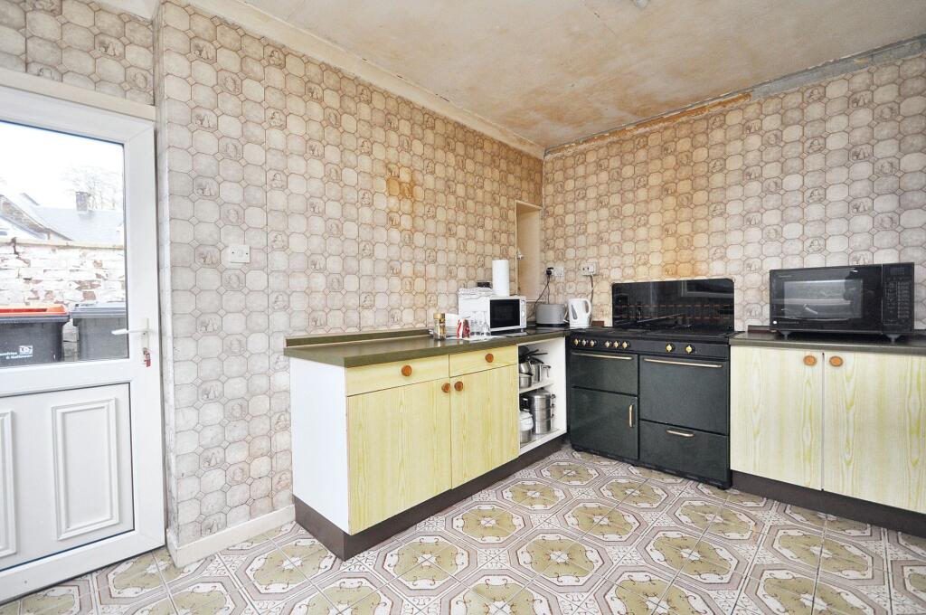 Dining kitchen