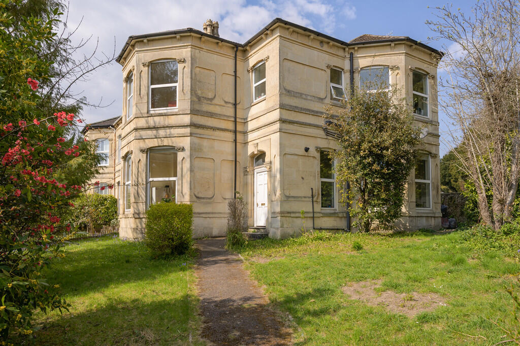 2 Newbridge Road-...