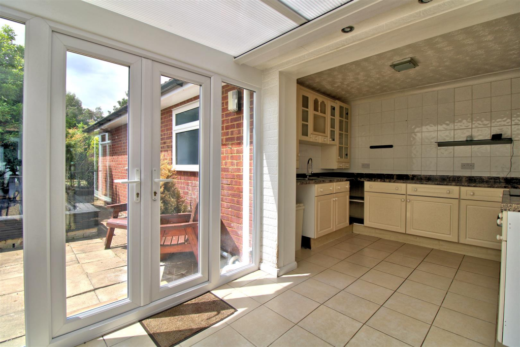 Kitchen / Conservatory