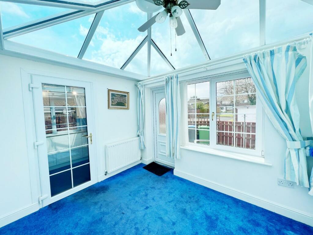Sun Room pic 2.jpg