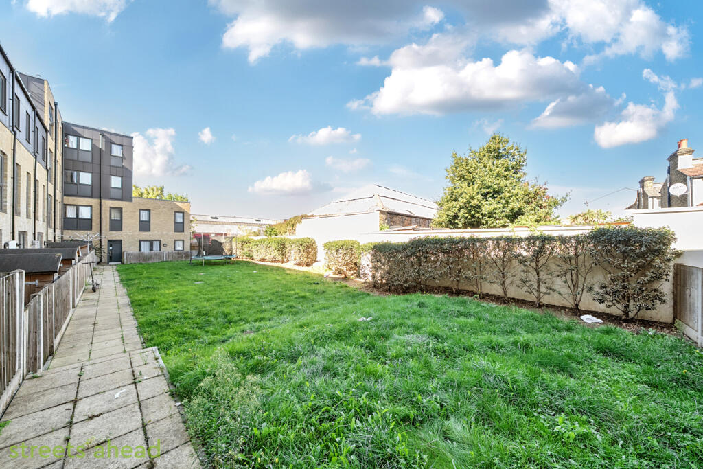 8b2b5139-e313-474...