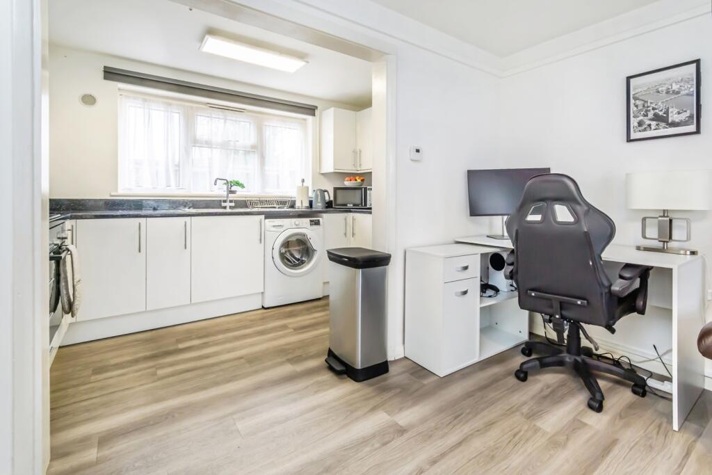 Kitchen/Lounge