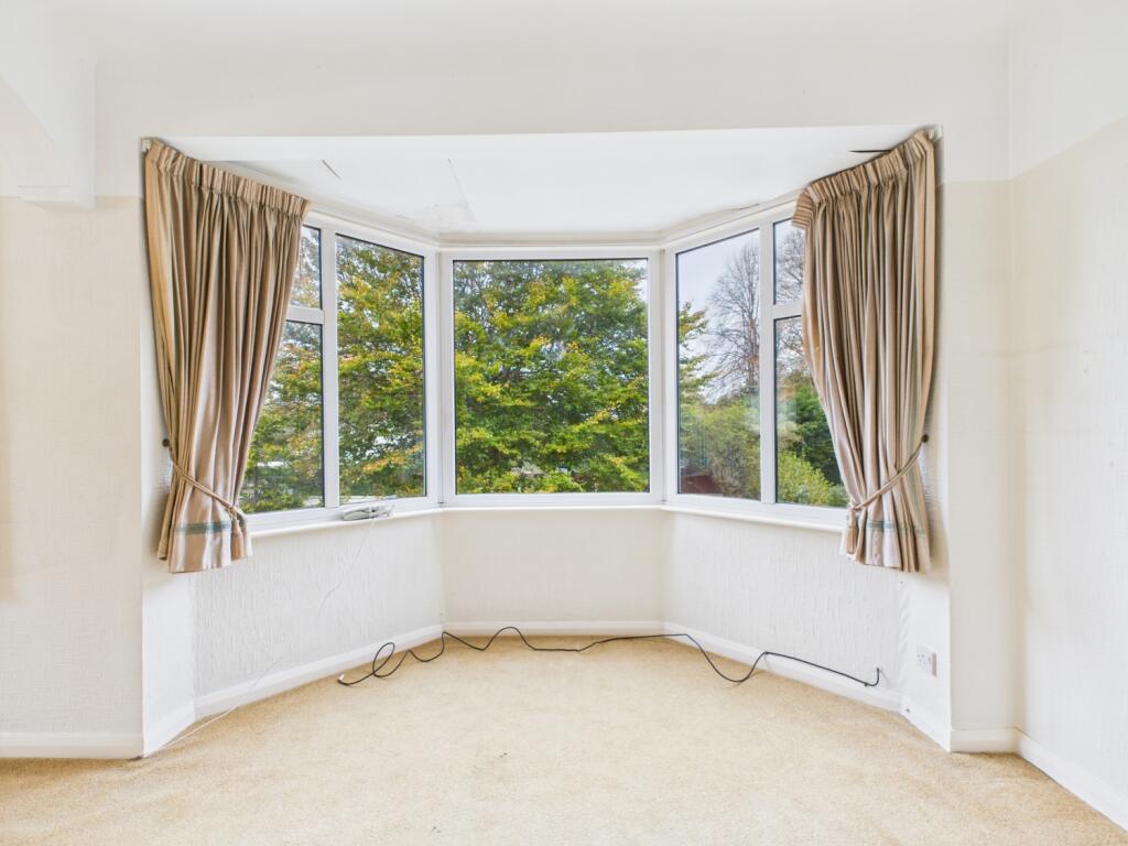 CAM02386G0-PR0147-STILL012