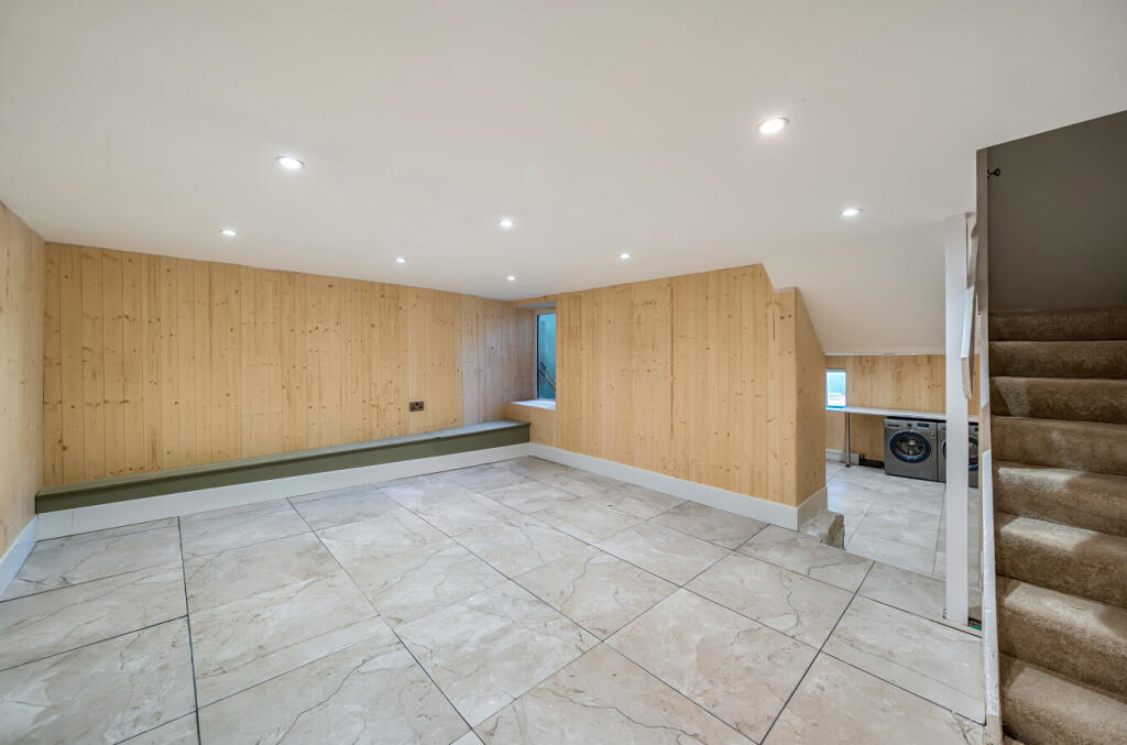 1380683-16-6920d2...