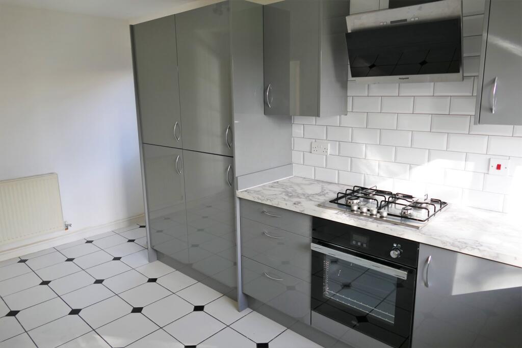 Breakfast Kitchen b