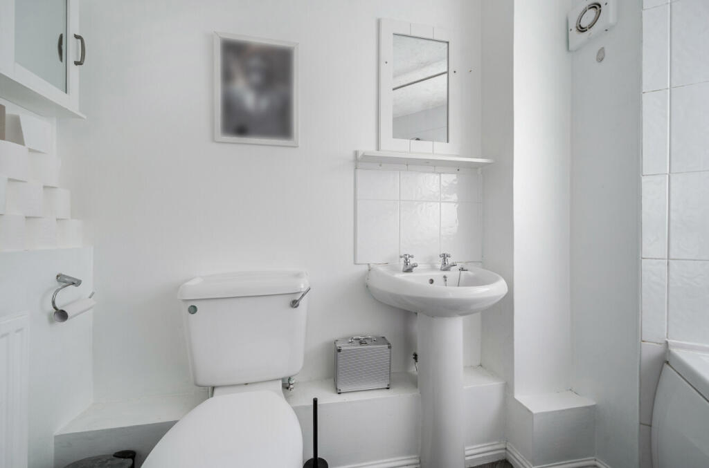 1394757-15-695e5c...