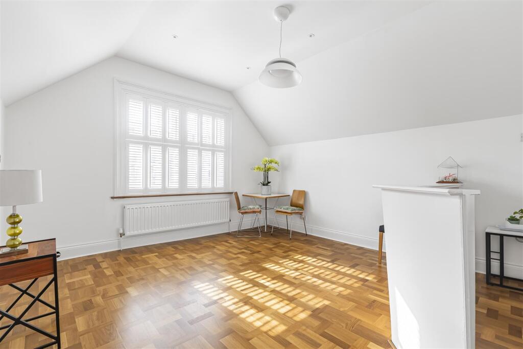 James_anderson-330_upper_richmond_road-sw14__10_.j