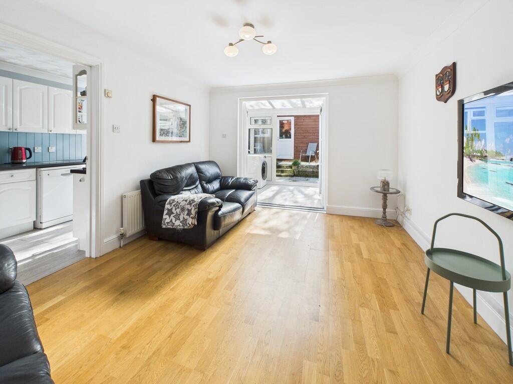 CAM05068G0-PR0056...