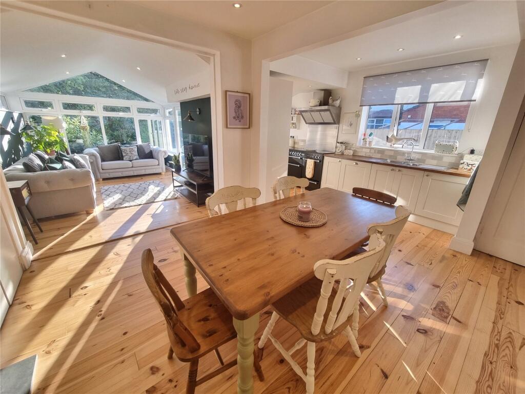 Kitchen Diner