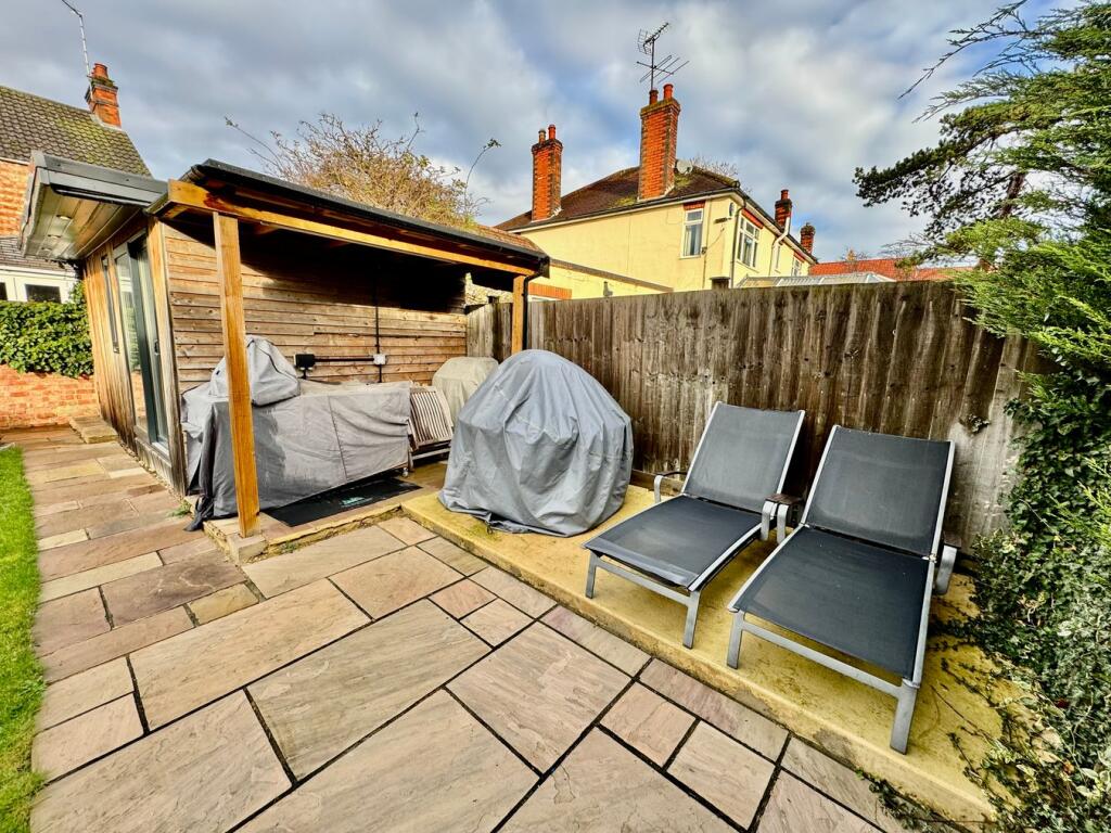 Sunbathing Area
