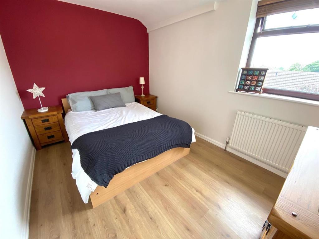 woodward court 14 bed 3.jpg