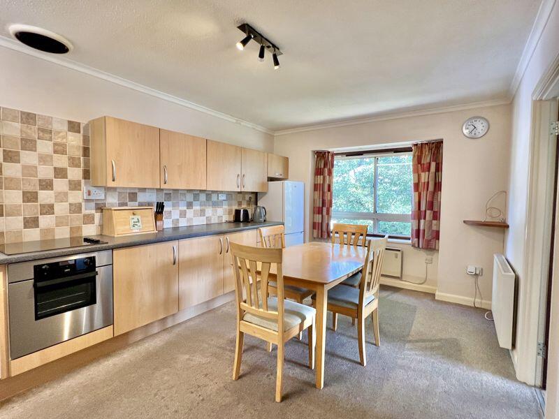 KITCHREN DINING ROOM