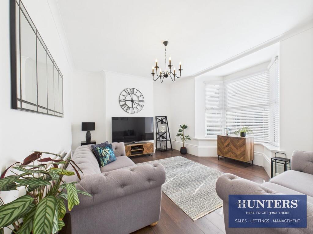 Living Room/Bedroom 3