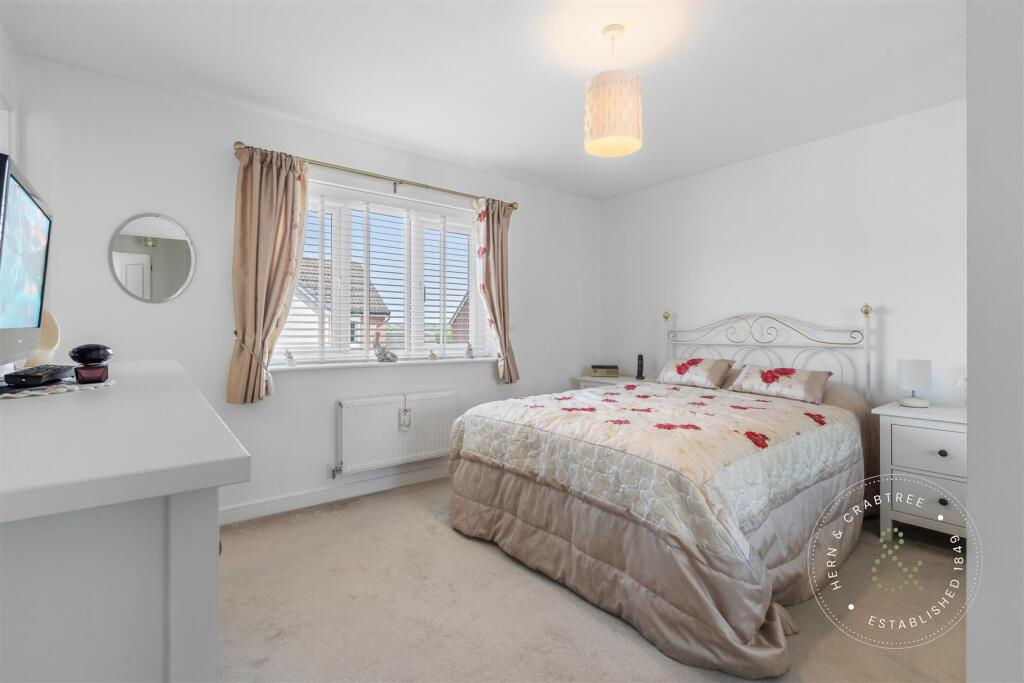 Int, Heol Bennett, Hern Crabtree (19).jpg