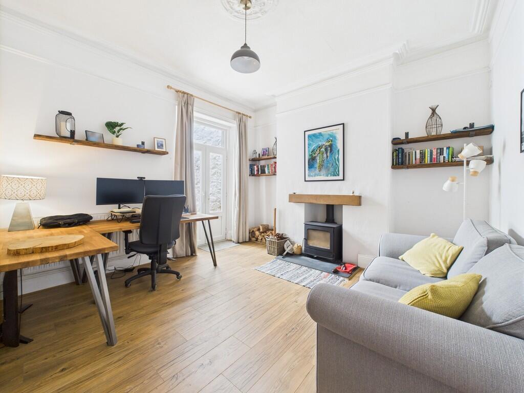 CAM02089G0-PR0541...