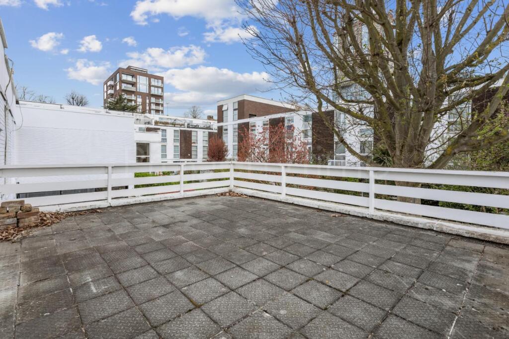 2703202510_PTIME_73 Quickswood _NW3 3RT_012.jpg