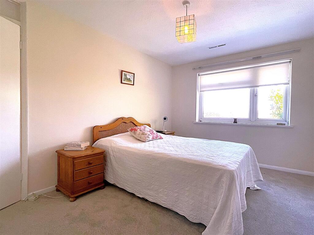 Bedroom1.jpg