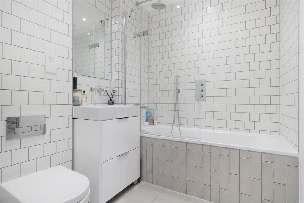Flat 63, Bartram House - qY3xvDKq9rgfV8V446su.jpg