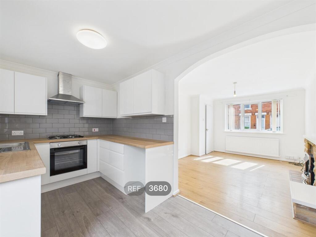 Kitchen / Living room
