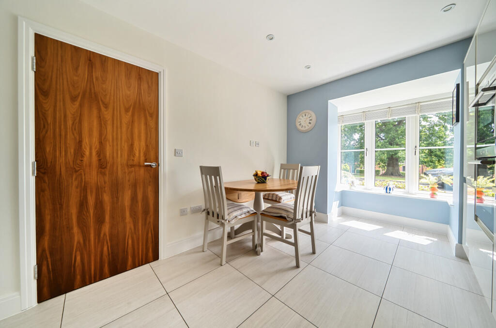 1298488-3-68371c2...