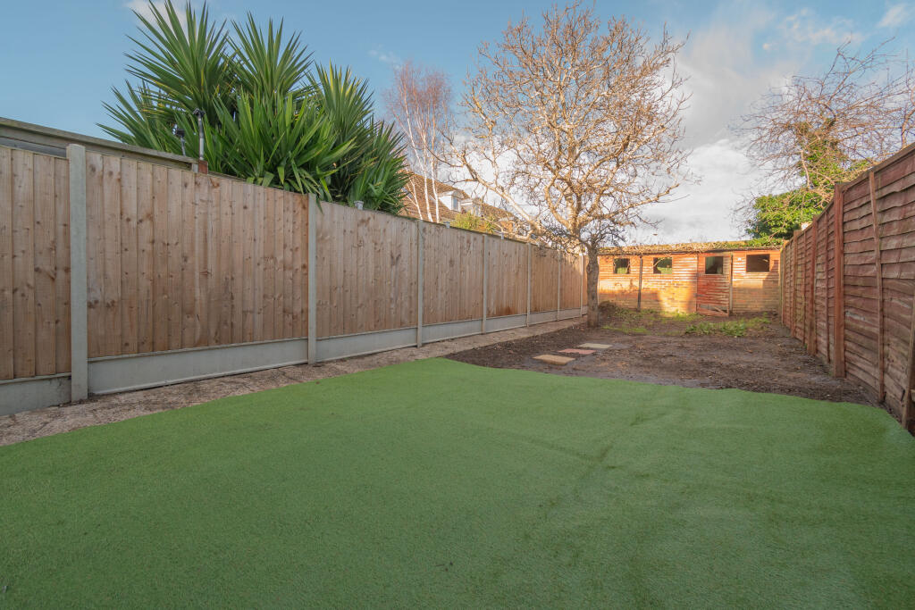 general 15 Vale Road