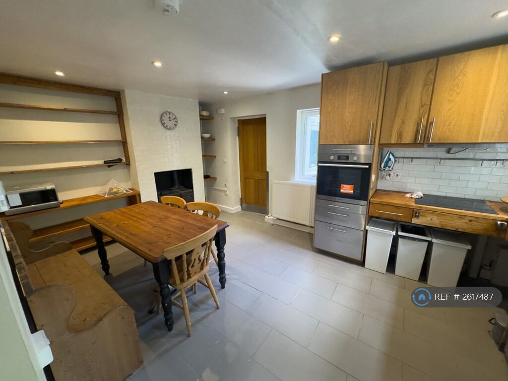 Kitchen Led To Wet Room