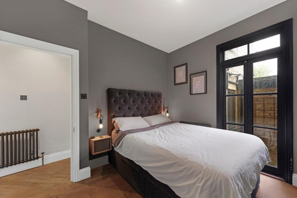 Bedroom.jpg