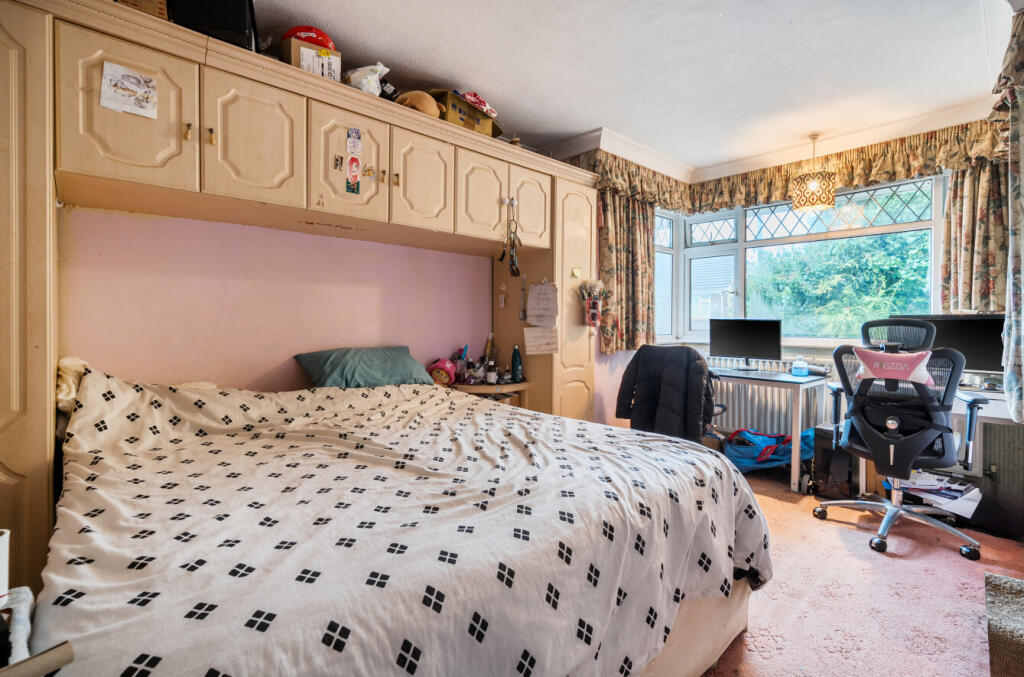 1393360-12-694586...