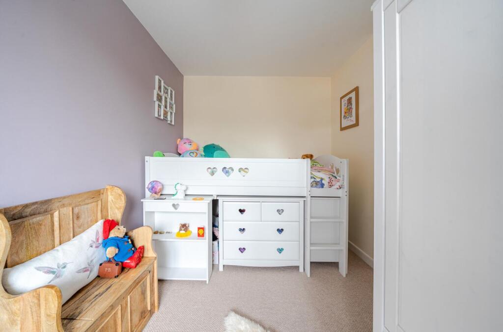 2 Gainsborough Crescent, Hillmorton (9).JPG