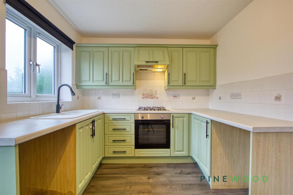 KITCHEN / DINER