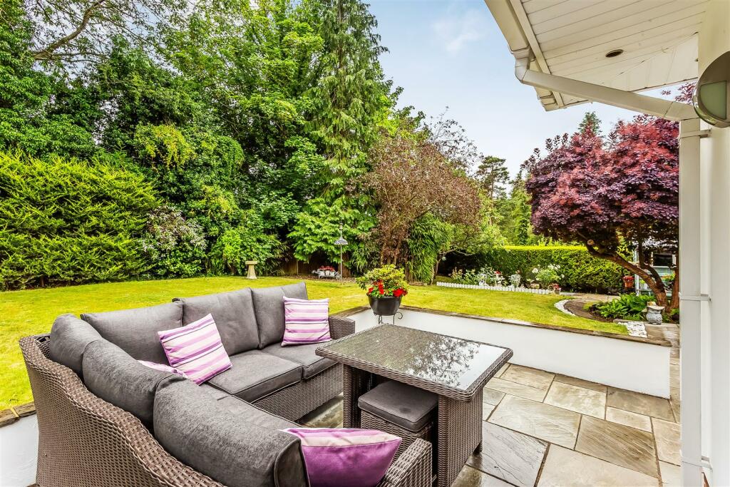 11-Parkers-Close-22.jpg