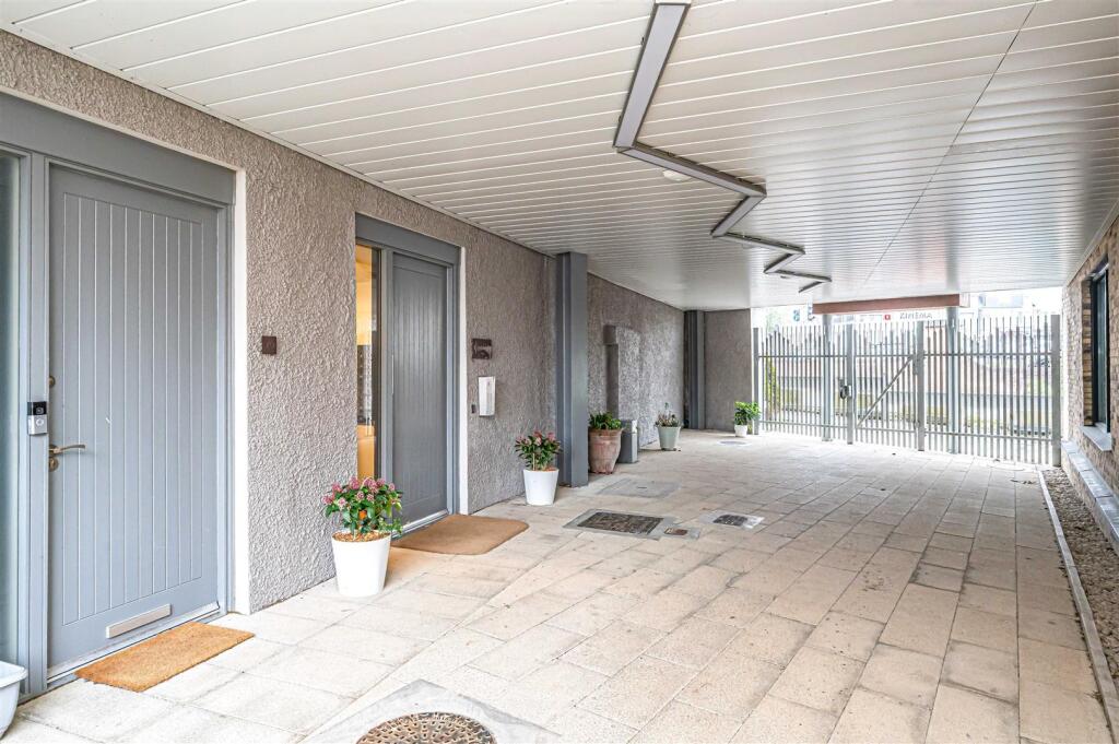 untitled (5 of 1).JPG