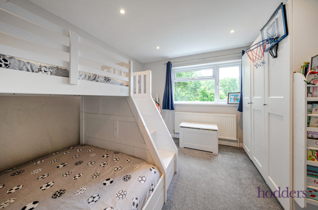 977daedb-cdc9-412...