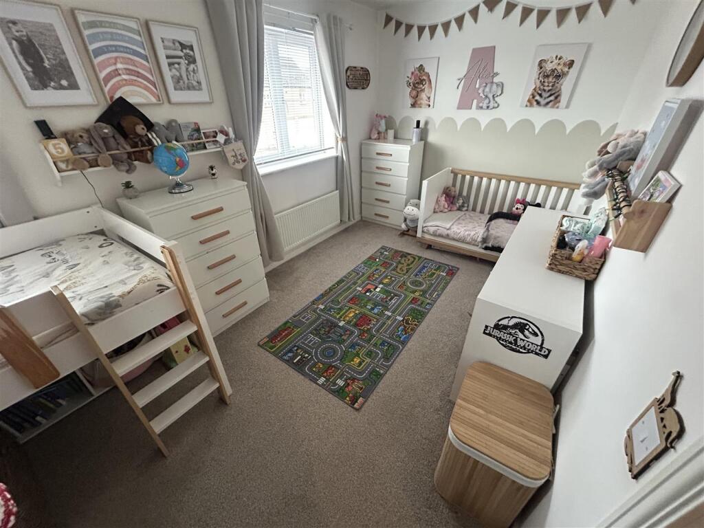 South Meadow Close, Northampton