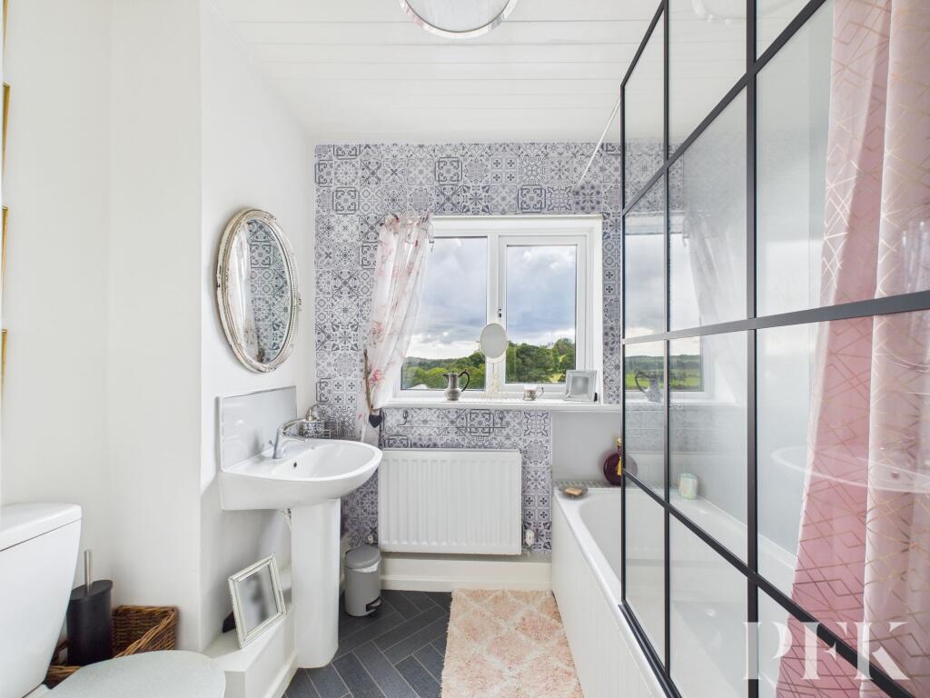 En-suite shower room