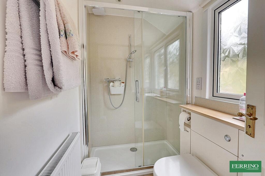Bedroom 1 En-suite