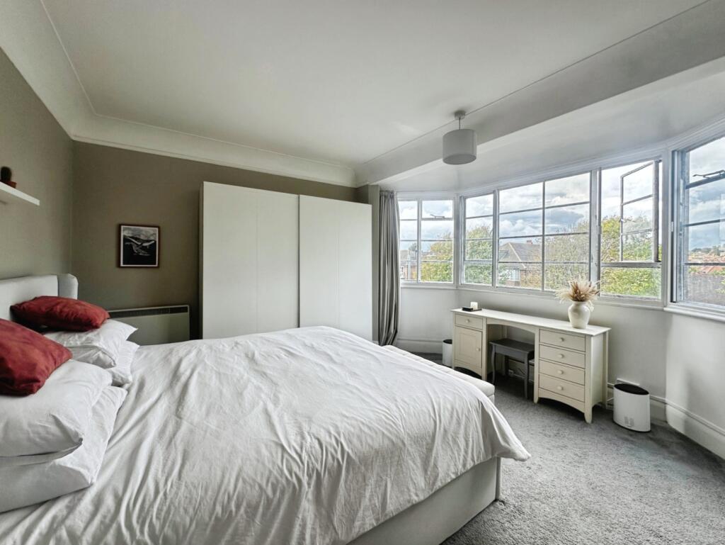 pbox-bedroom-330283.jpg