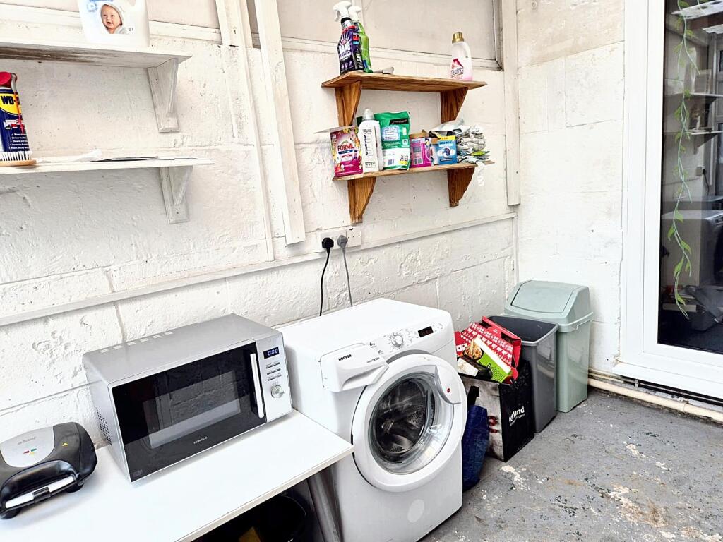 WhatsApp Image 2025-11-13 at 12.37.53 (1).jpeg