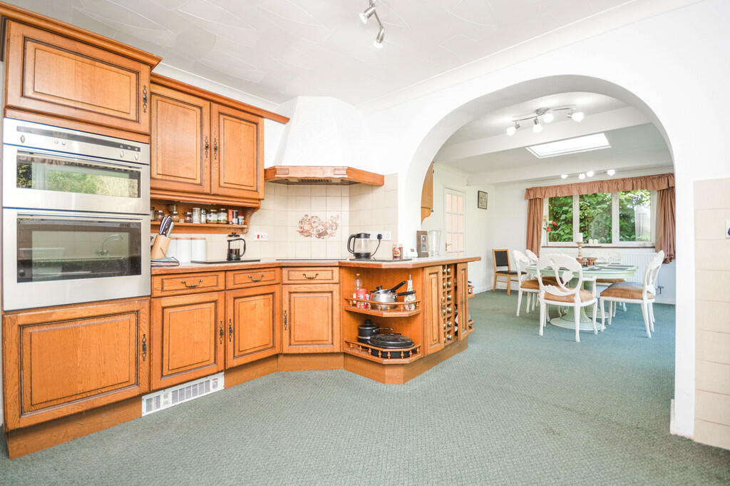Kitchen/Dining Ar...