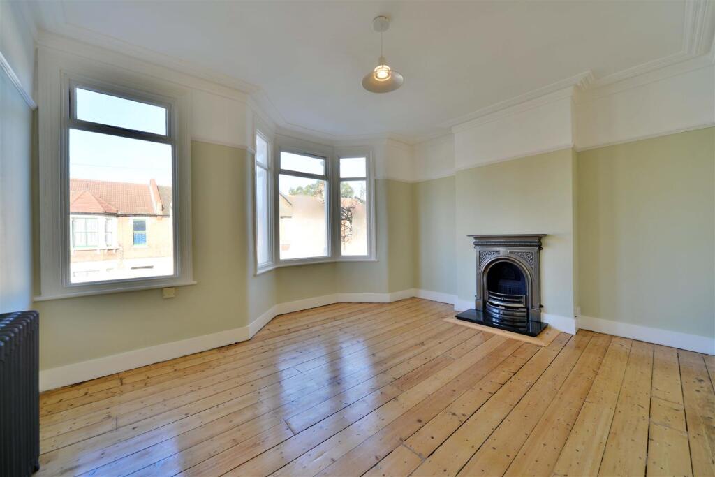 pre tenants move in