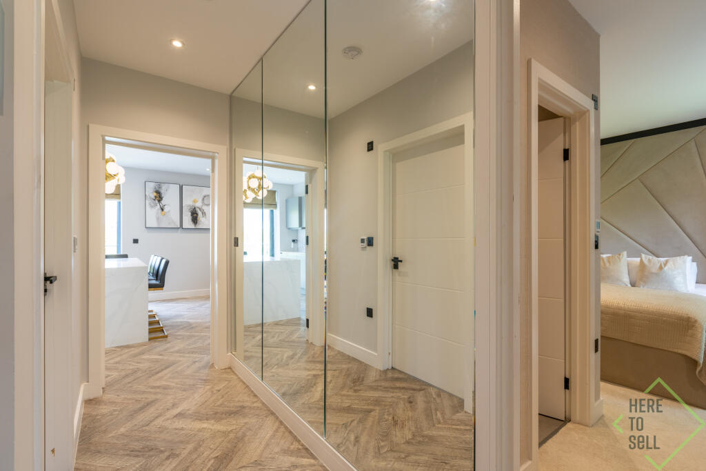 3 Brookmans Place-Green Close-Brookmans Park-Hertf