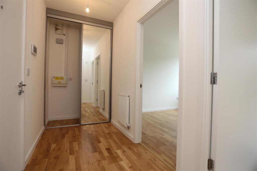 5 Martello Lofts Hallway.JPG