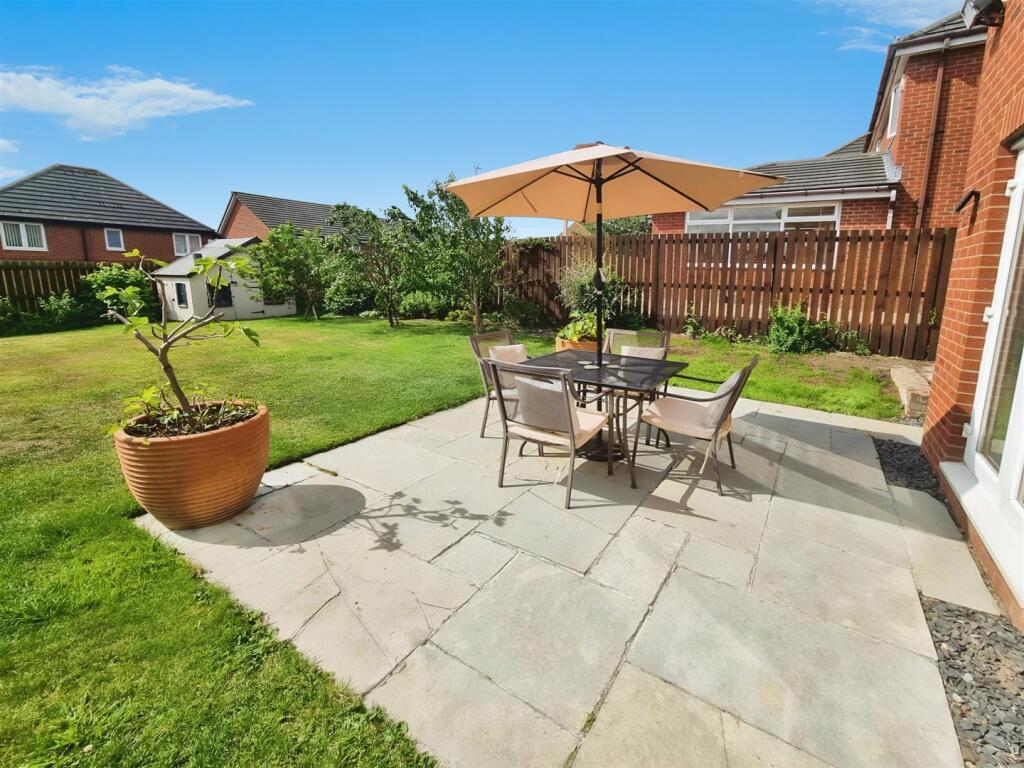 1dcde0ff-8762709_1231507141576905_4254364294845177