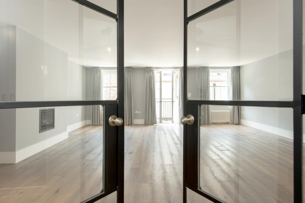 Clabon Mews 