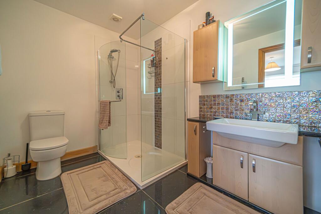 Ensuite