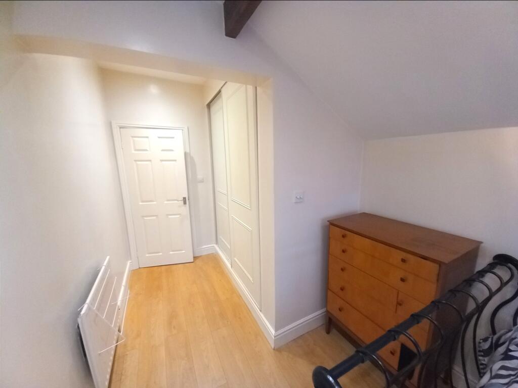 23B BEDROOM